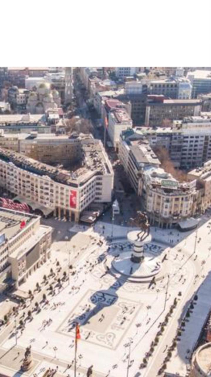 Arss Apartment Skopje Main Square Esterno foto